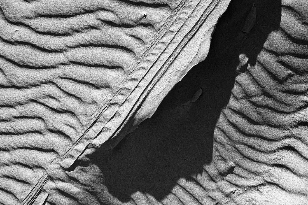 strukturen am meer, kniepsand, amrum 2003, schwarz-weiß