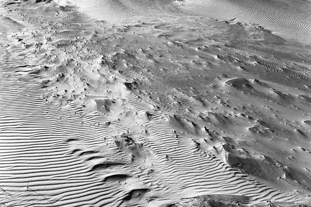 strukturen am meer, kniepsand, amrum 2003, schwarz-weiß