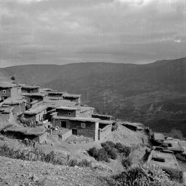 berbersiedlung im hohen atlas,  marokko 1969